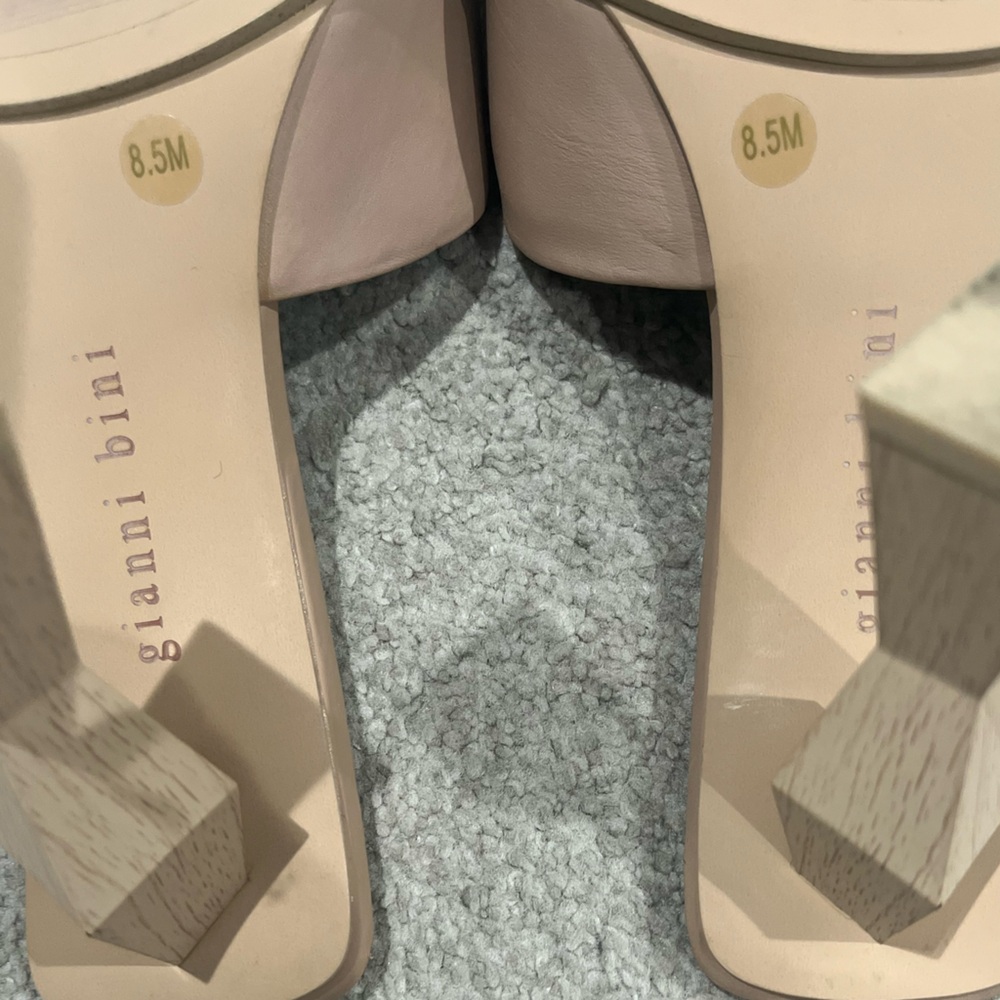 Gianni Bini Nude Leather Heeled Mules, Women’s 8.5 Modern Heel, Square Toe - Picture 4 of 5